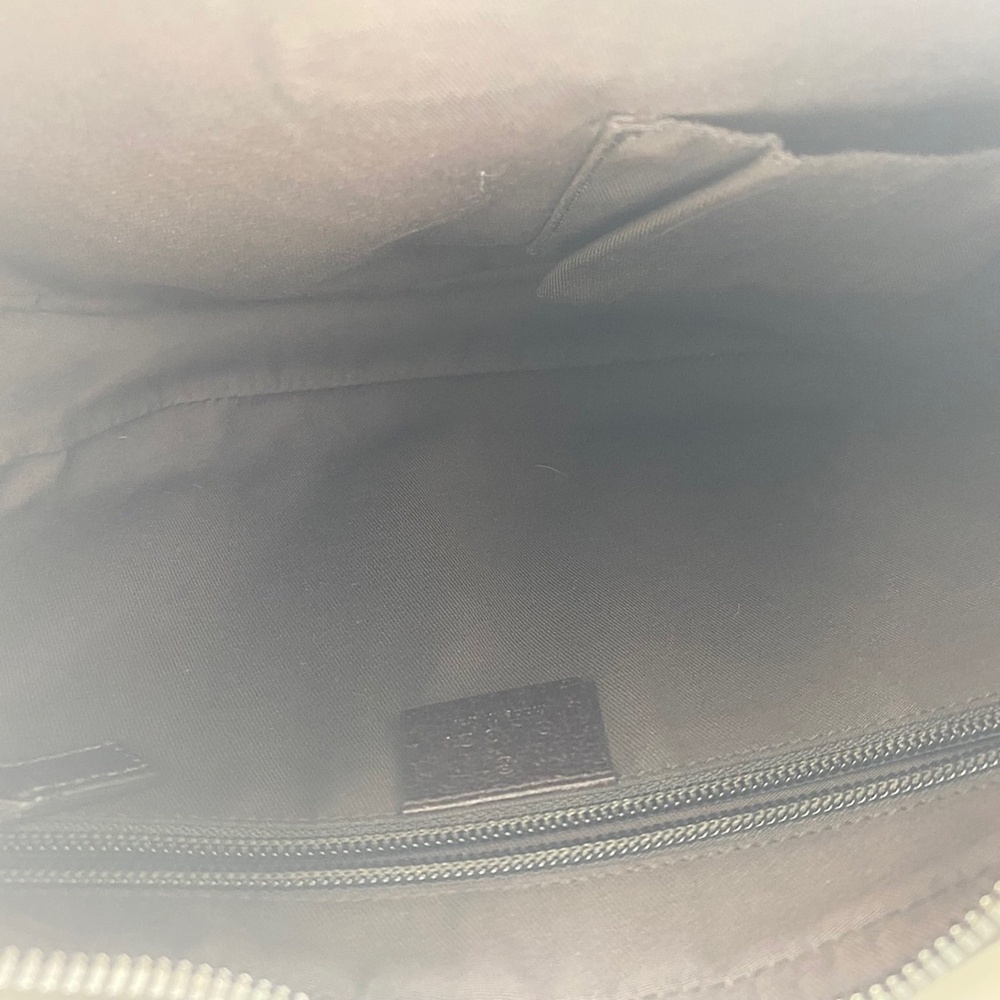GUCCI Authentic Cream Shoulder Bag - Picture 11 of 13